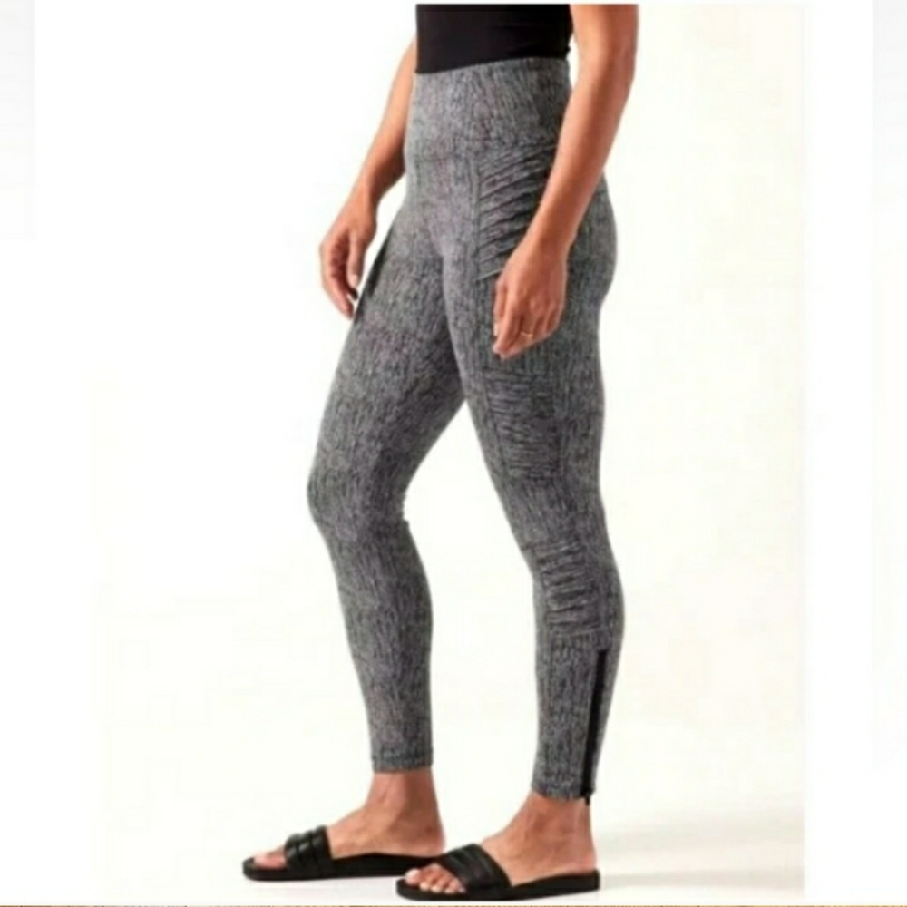 Athleta Delancy Textured Moto Tight White And Black With Zipper And Back Pockets